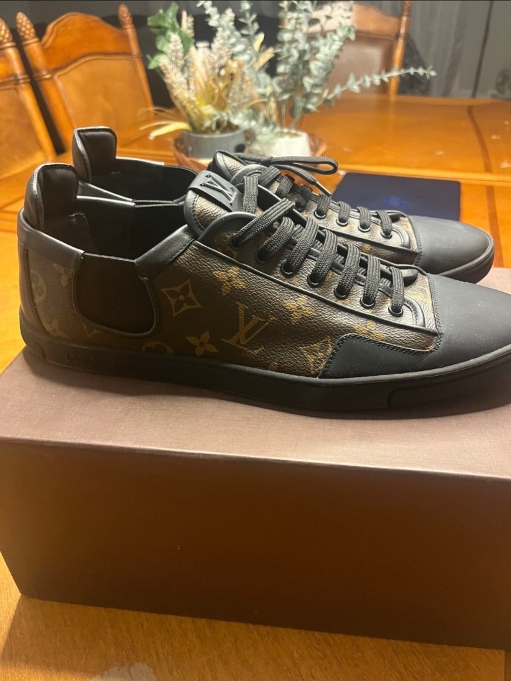 Louis Vuitton Sneakers